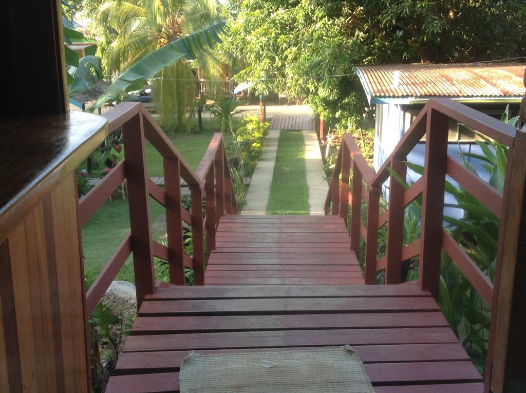 Rekona Lodge Gizo Dış mekan fotoğraf